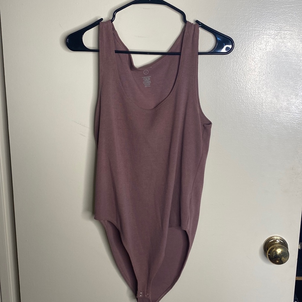 Good American mauve body suit